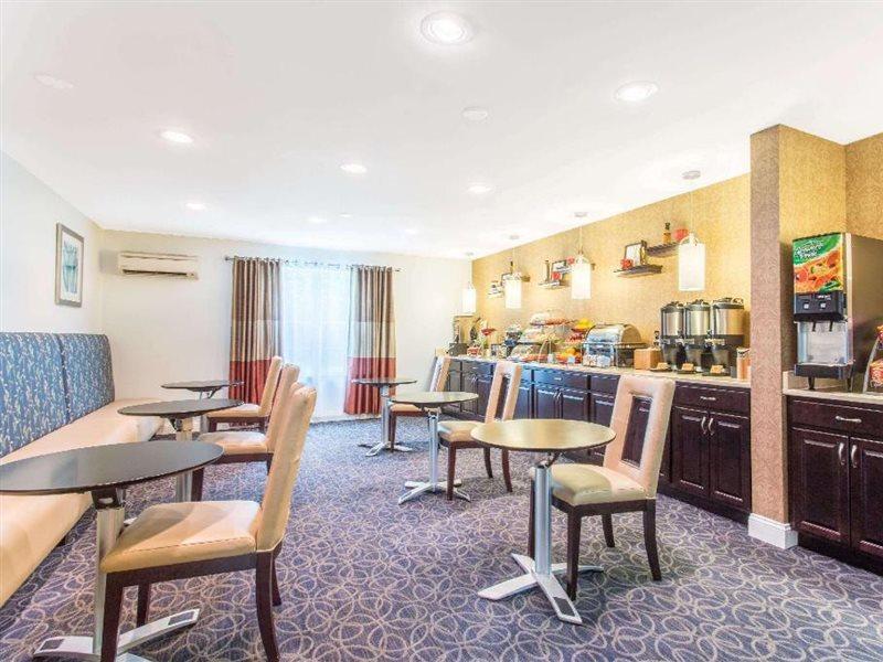 Dulles Suites Стерлінґ Екстер'єр фото