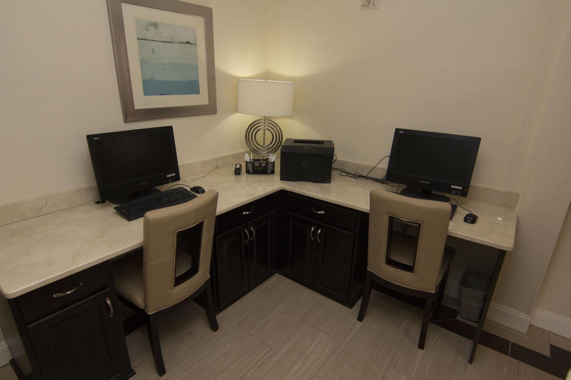 Dulles Suites Стерлінґ Екстер'єр фото